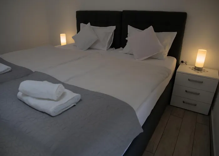 Apartmaji Soncek Izola